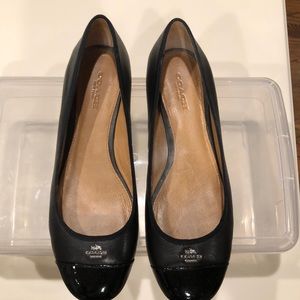 COACH FLATS